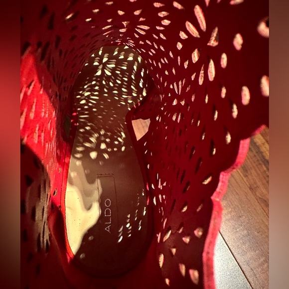 Aldo Cutout 4 inch Heels - Picture 8 of 8